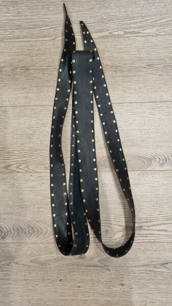 Lederen zwarte riem met studs - black / gold