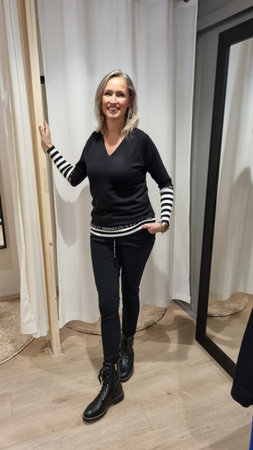 Mooij trui black