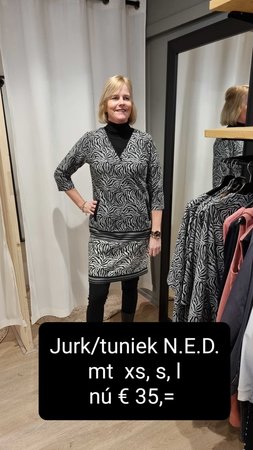 NED Jurk Simo Black Zebra Jaquard