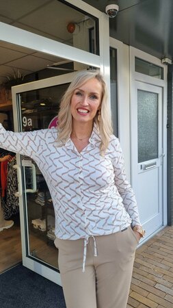 231 Zoso Dewi off-white sand printed Splendour blouse 231