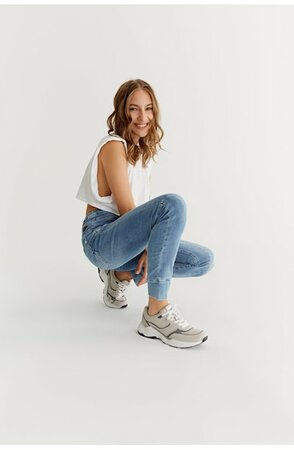 COJ slim jogger Mila light denim 02 (lengte 32)